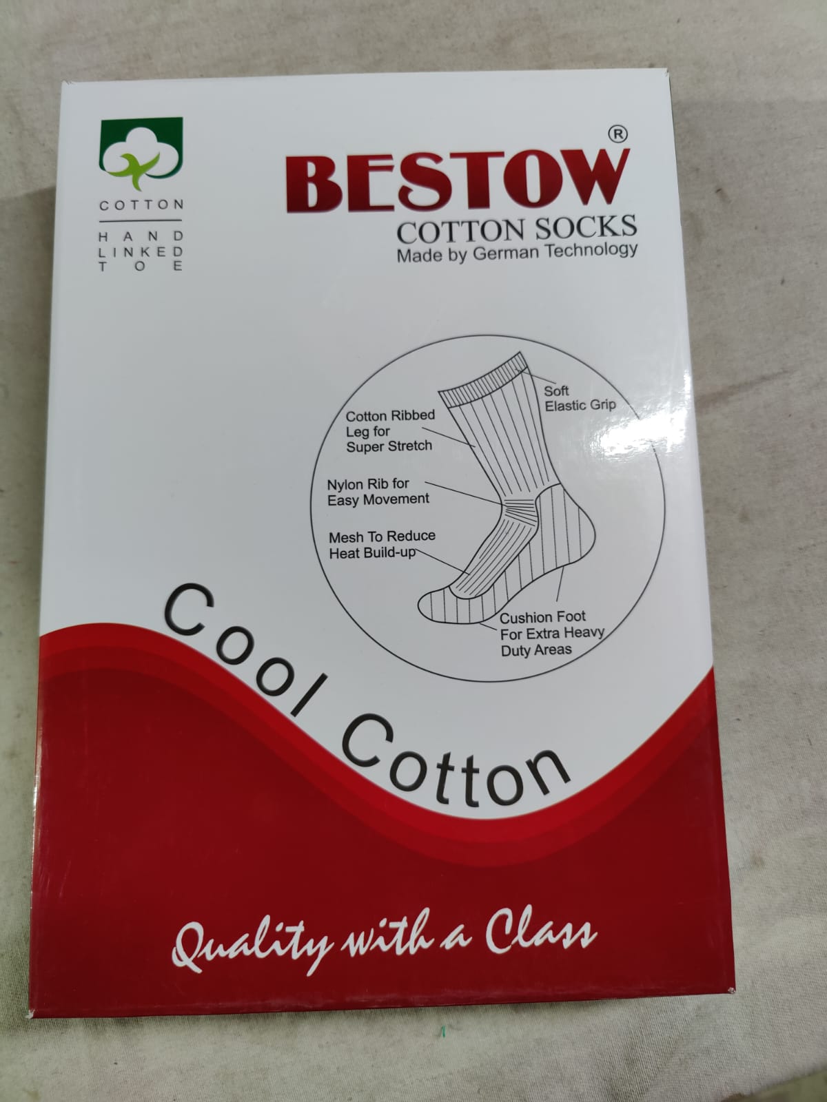 8 281 YELLOW PLAIN FOOTBALL SOCKS