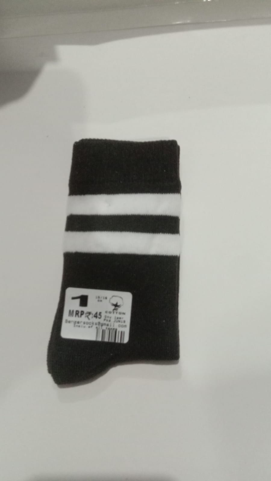 3 321 D.GRAY SOCKS  WHITE PATTA