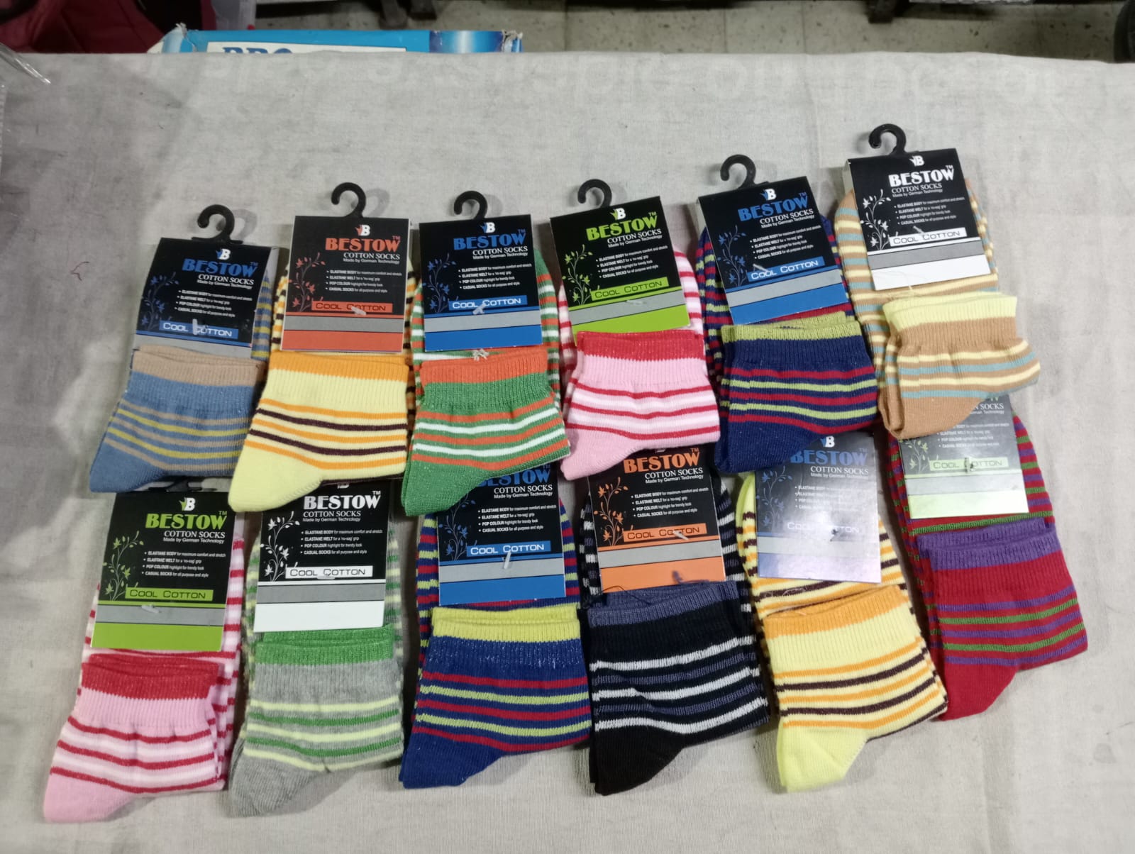 0 601 STRIPES KIDS SOCKS ASSOSTED 