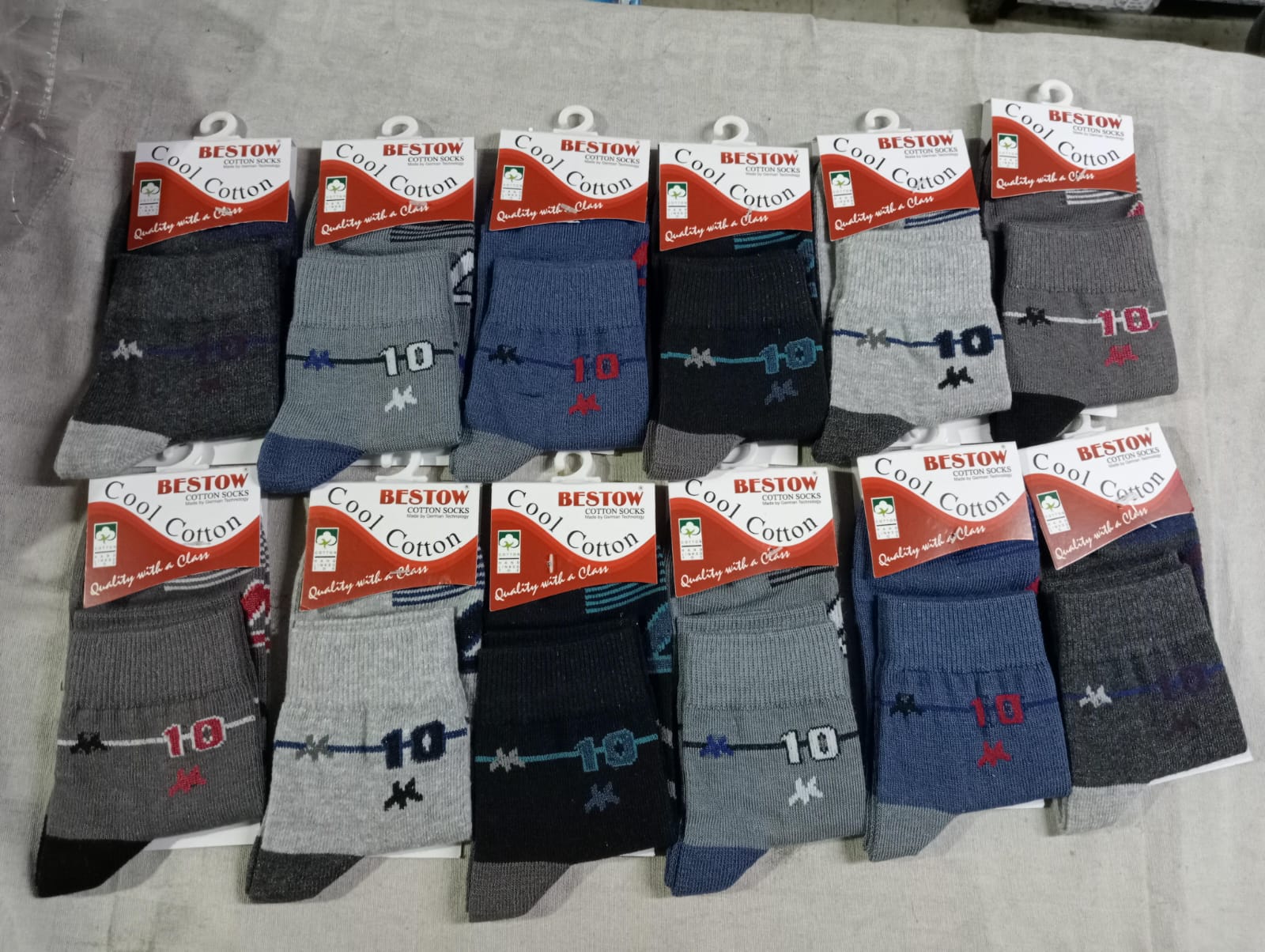 1 601 BOLL 10 KIDS SOCKS ASSOSTED 