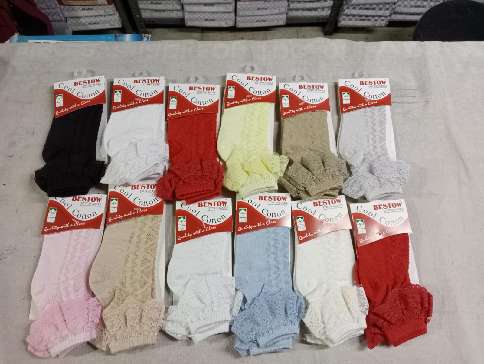 0 601 FRILL KIDS SOCKS ASSOSTED