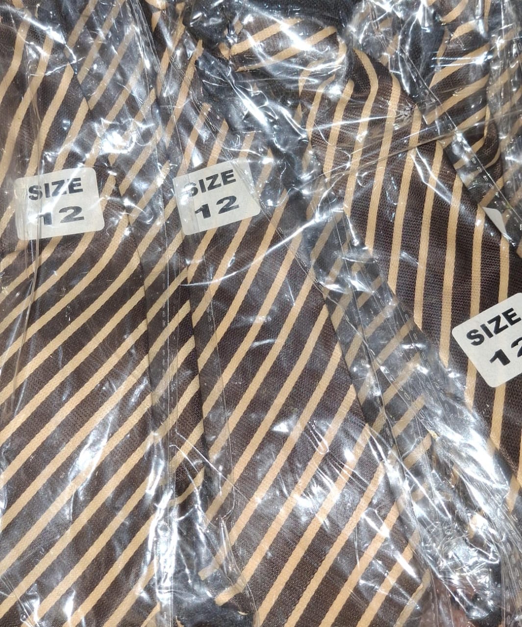 10 242 220 Coffee in Cream Patti 