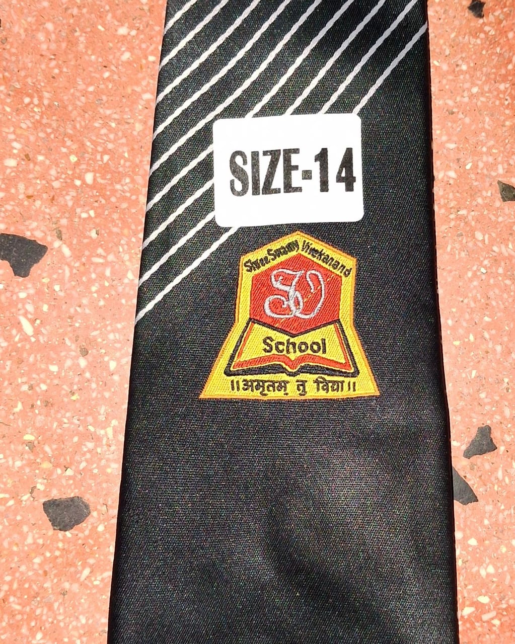 10 342 255 Black in Sky Patto 