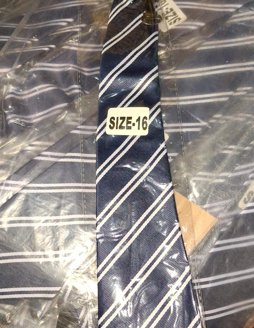 56 242 225 Navy in 2 White Patti