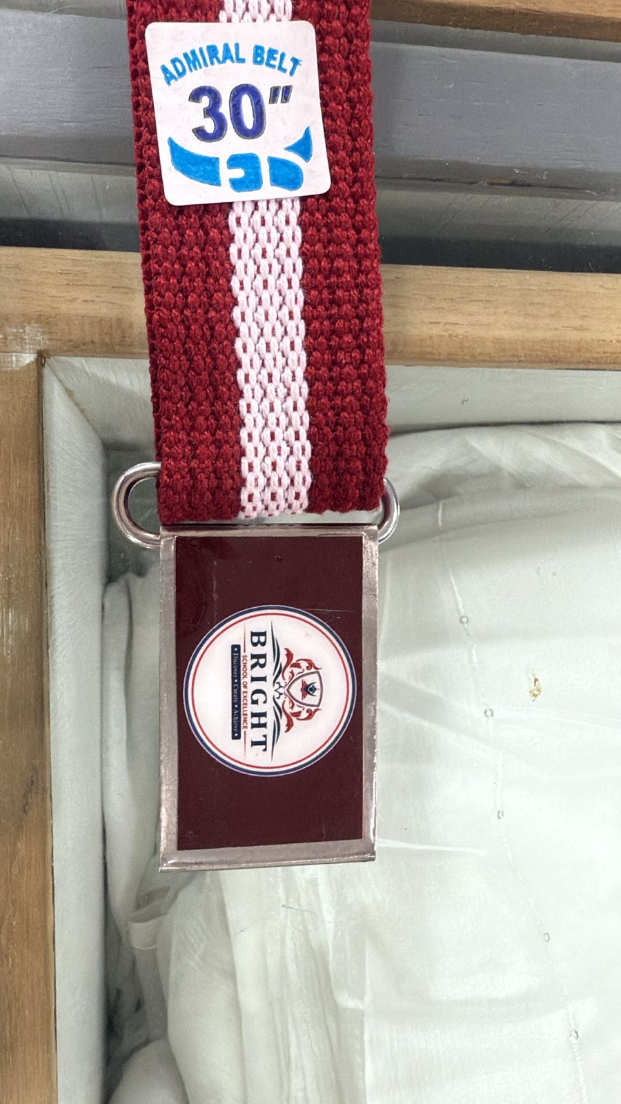 36 2222 22 MAROON /WHITE COTTAN NIVAR 