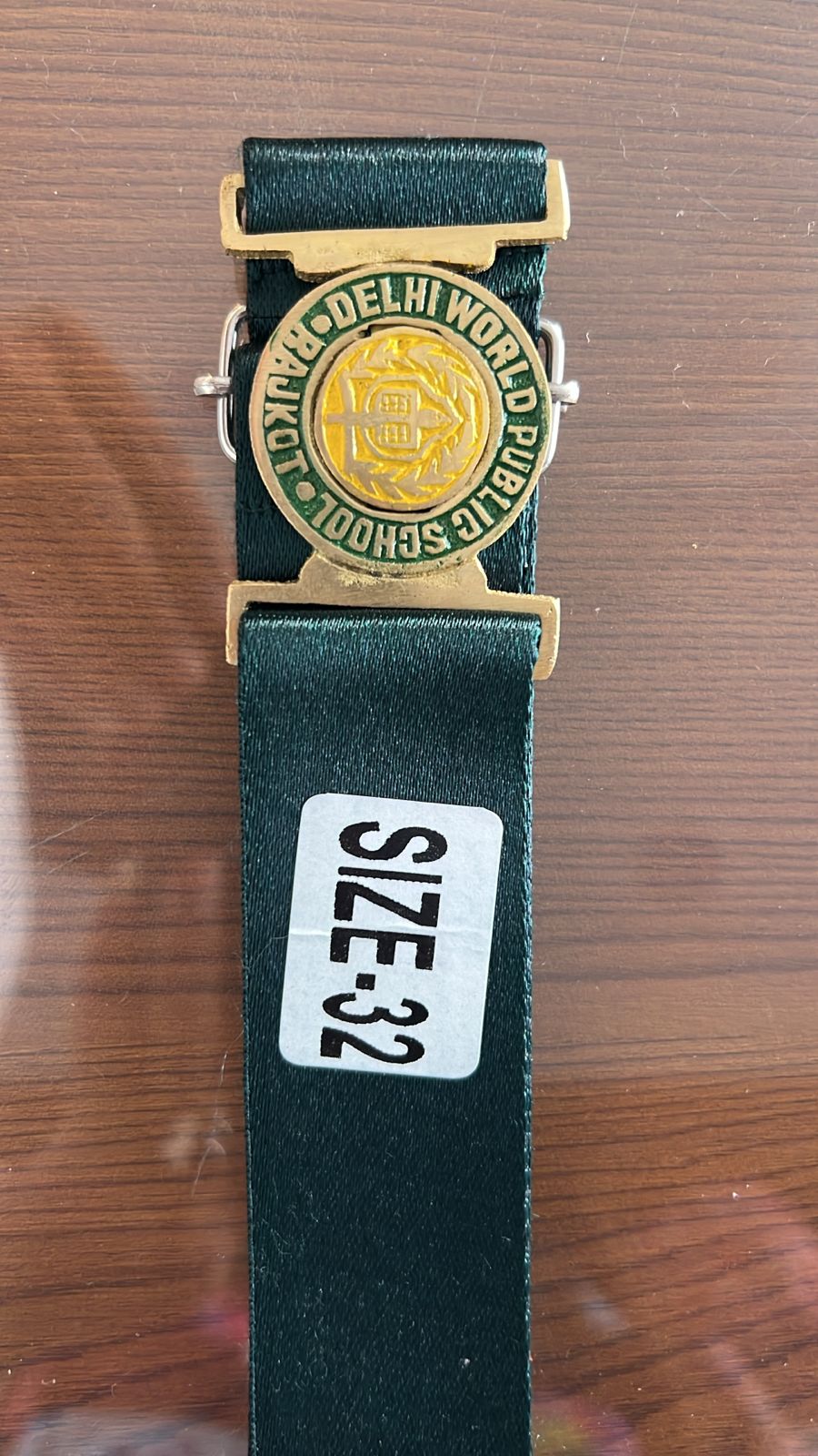 40 3333 22 GREEN NIVAR ( DELHI WORLD) 