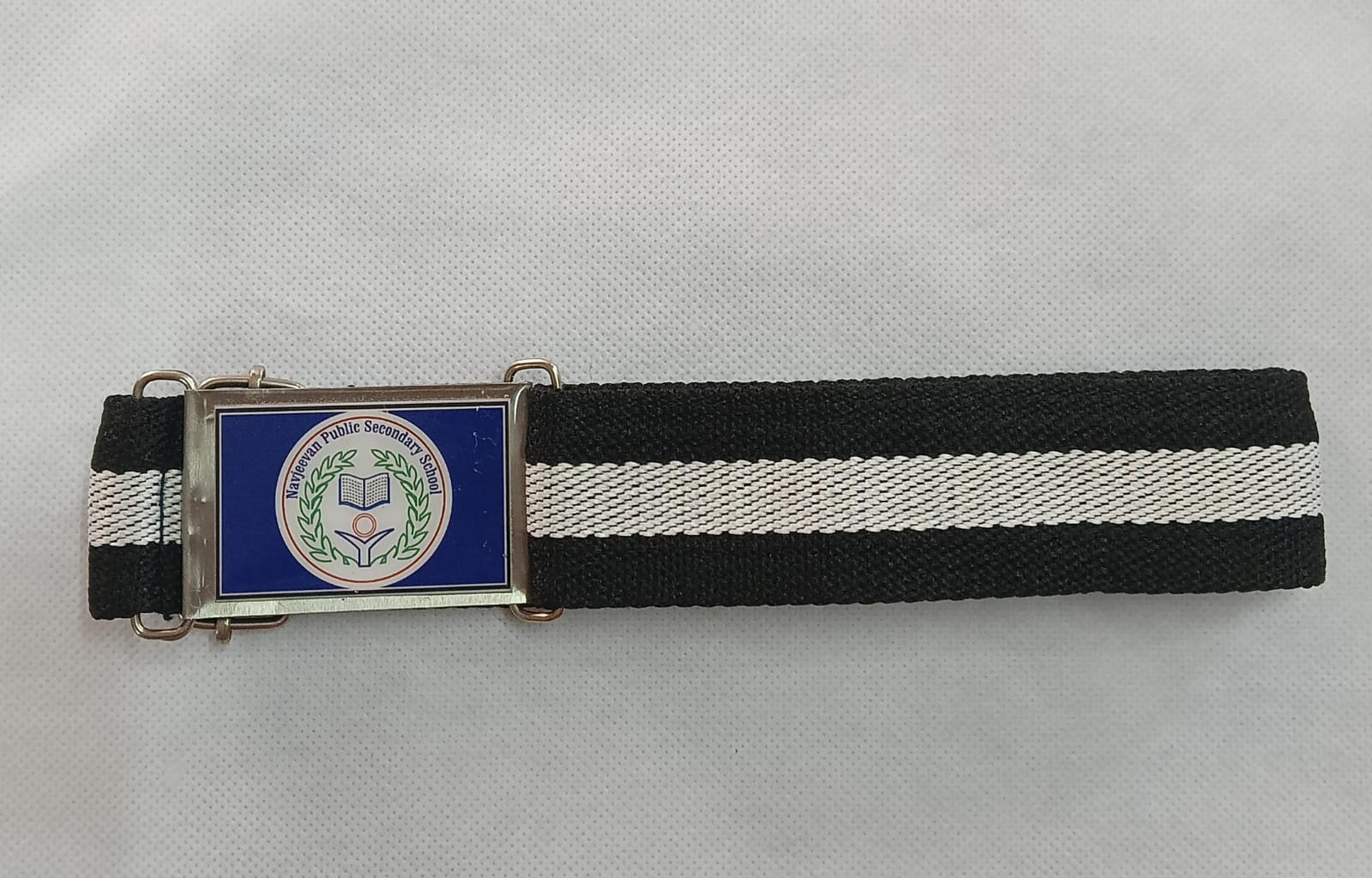 34 3333 22 BLACK /WHITE (NAVJEEVAN PUBLIC) 