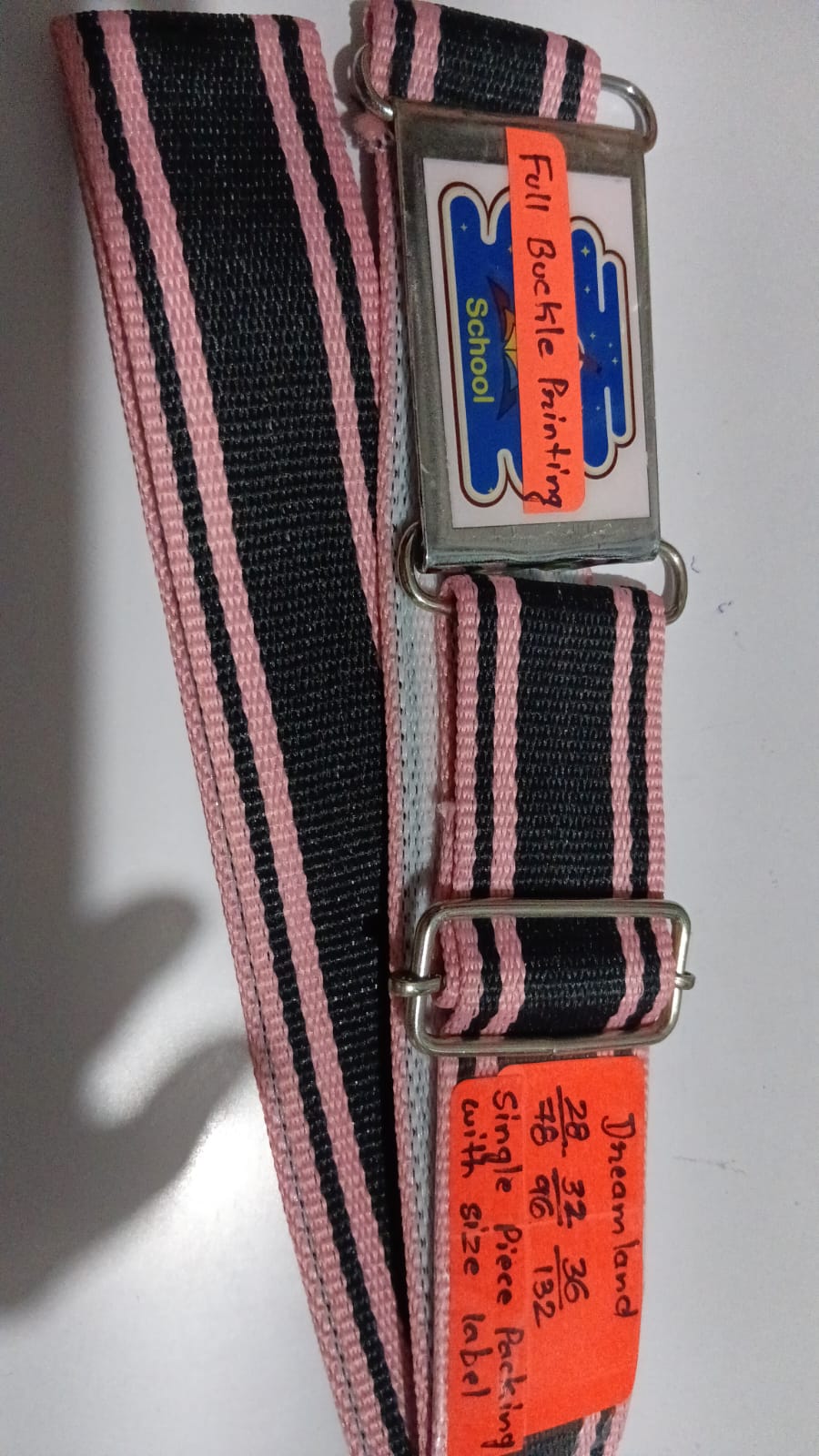 28 2222 11 PINK / GREY (DREAMLAND) 