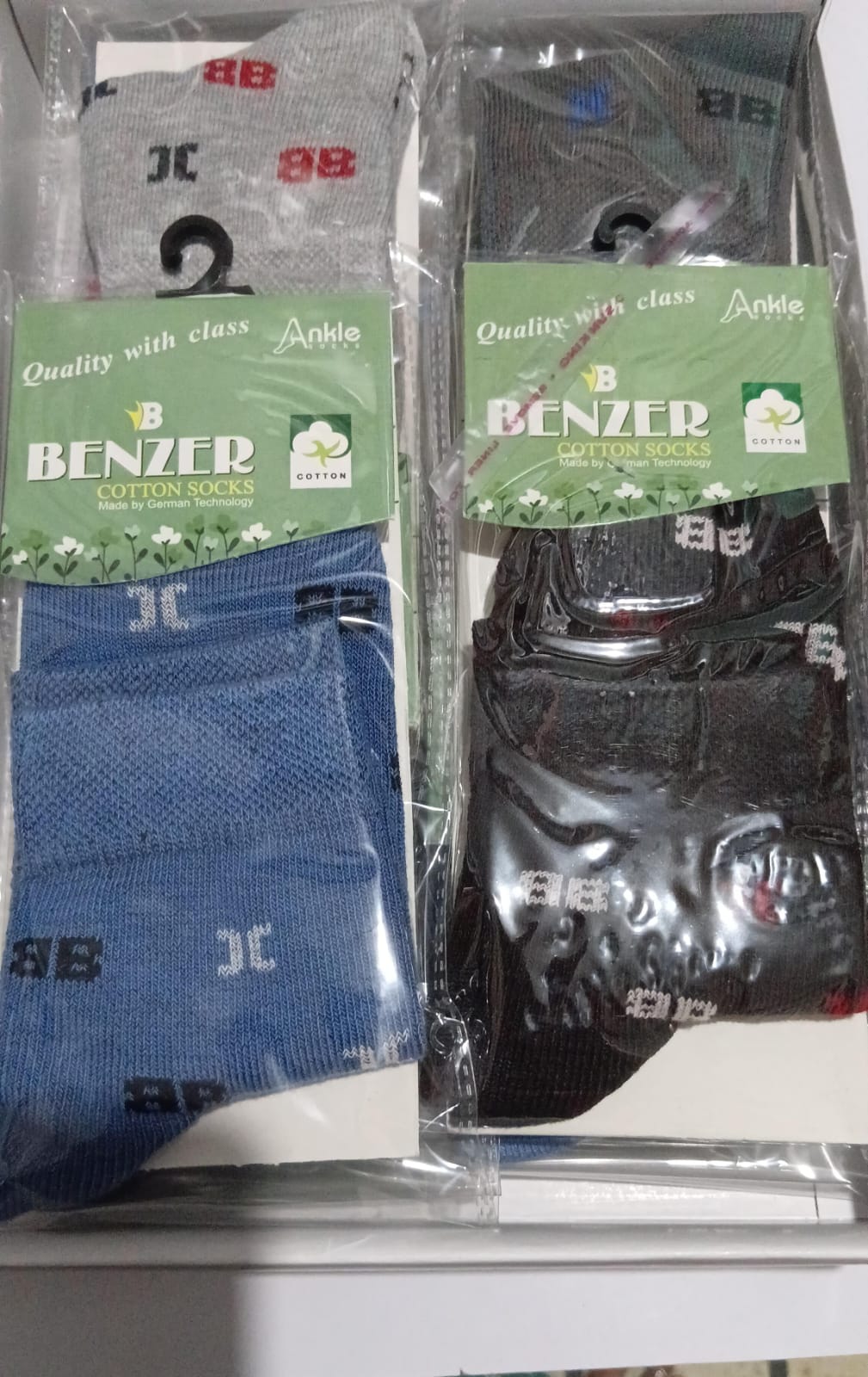 3470 THUMB  PRINTED ASSOTED COLOURS